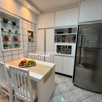 Apartamento com 108m², 4 quartos (sendo 1 suíte), 1 garagem, no bairro Bom Abrigo em Florianópolis