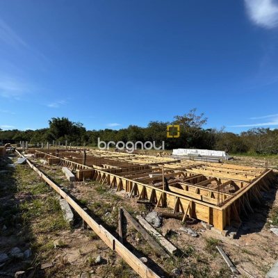 Casa com 151m², 3 quartos (sendo 1 suíte), 1 garagem, no bairro Vargem Grande em Florianópolis