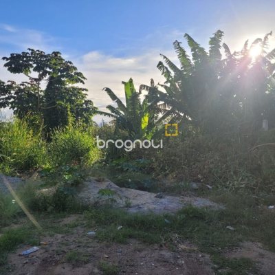 Terreno com 379m², no bairro Beira Mar Norte em Florianópolis