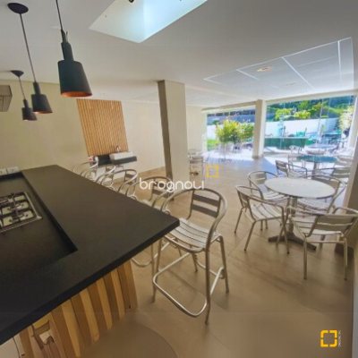 Apartamento com 78m², 2 quartos (sendo 1 suíte), 1 garagem, no bairro Praia Brava em Florianópolis