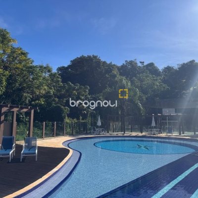 Cobertura com 196m², 3 quartos (sendo 1 suíte), 2 garagens, no bairro Carvoeira em Florianópolis