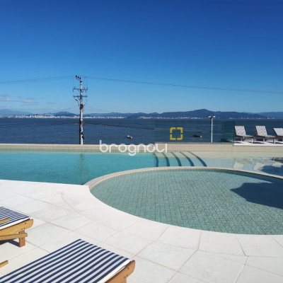 Apartamento com 164m², 3 quartos (sendo 3 suítes), 2 garagens, no bairro Cacupé em Florianópolis
