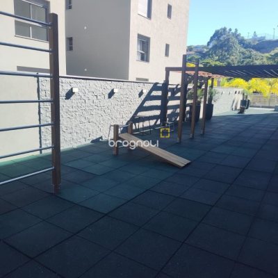 Apartamento com 164m², 3 quartos (sendo 3 suítes), 2 garagens, no bairro Cacupé em Florianópolis