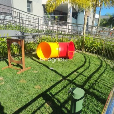 Apartamento com 164m², 3 quartos (sendo 3 suítes), 2 garagens, no bairro Cacupé em Florianópolis