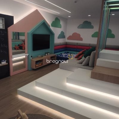 Apartamento com 164m², 3 quartos (sendo 3 suítes), 2 garagens, no bairro Cacupé em Florianópolis