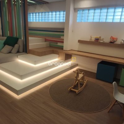 Apartamento com 164m², 3 quartos (sendo 3 suítes), 2 garagens, no bairro Cacupé em Florianópolis