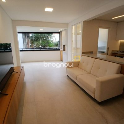 Apartamento com 106m², 2 quartos (sendo 2 suítes), 1 garagem, no bairro Coqueiros em Florianópolis