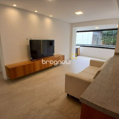 Apartamento com 106m², 2 quartos (sendo 2 suítes), 1 garagem, no bairro Coqueiros em Florianópolis
