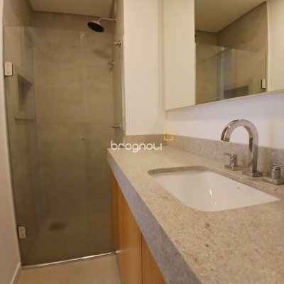 Apartamento com 106m², 2 quartos (sendo 2 suítes), 1 garagem, no bairro Coqueiros em Florianópolis