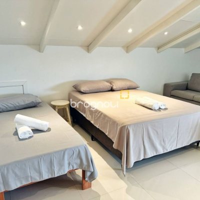 Cobertura com 200m², 3 quartos (sendo 1 suíte), 2 garagens, no bairro Ingleses em Florianópolis