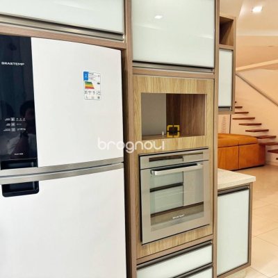Cobertura com 200m², 3 quartos (sendo 1 suíte), 2 garagens, no bairro Ingleses em Florianópolis
