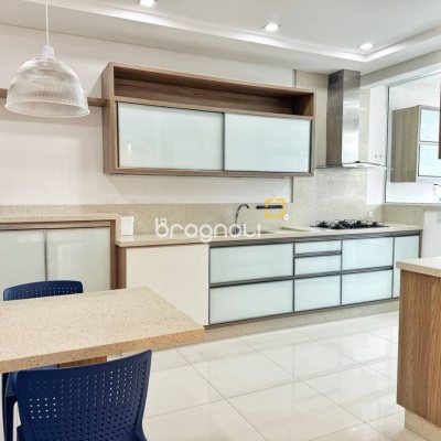 Cobertura com 200m², 3 quartos (sendo 1 suíte), 2 garagens, no bairro Ingleses em Florianópolis