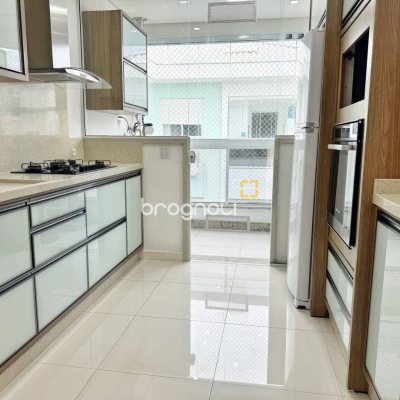 Cobertura com 200m², 3 quartos (sendo 1 suíte), 2 garagens, no bairro Ingleses em Florianópolis