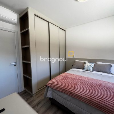Casa com 323m², 4 quartos (sendo 4 suítes), 4 garagens, no bairro Ingleses em Florianópolis
