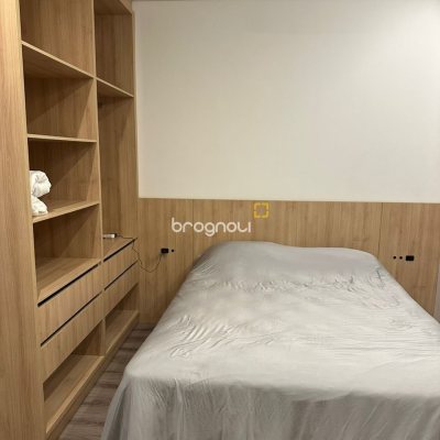 Casa com 323m², 4 quartos (sendo 4 suítes), 4 garagens, no bairro Ingleses em Florianópolis