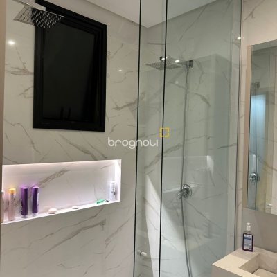 Casa com 323m², 4 quartos (sendo 4 suítes), 4 garagens, no bairro Ingleses em Florianópolis