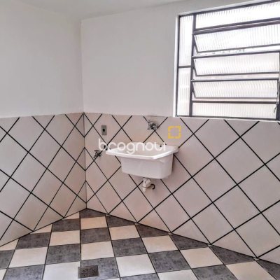 Casa com 270m², 5 quartos (sendo 1 suíte), 3 garagens, no bairro Itacorubi em Florianópolis