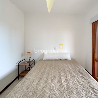 Casa com 230m², 3 quartos (sendo 1 suíte), 4 garagens, no bairro Jurerê Internacional em Florianópolis