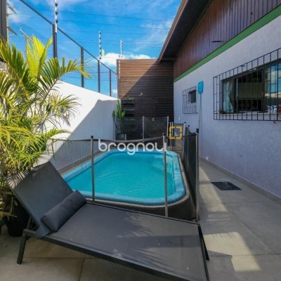 Casa com 95m², 3 quartos (sendo 1 suíte), 2 garagens, no bairro Saco dos Limões em Florianópolis