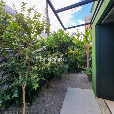Casa com 95m², 3 quartos (sendo 1 suíte), 2 garagens, no bairro Saco dos Limões em Florianópolis