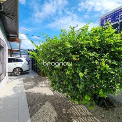 Casa com 95m², 3 quartos (sendo 1 suíte), 2 garagens, no bairro Saco dos Limões em Florianópolis
