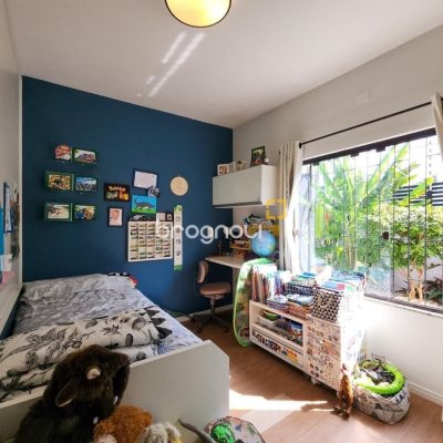 Casa com 95m², 3 quartos (sendo 1 suíte), 2 garagens, no bairro Saco dos Limões em Florianópolis