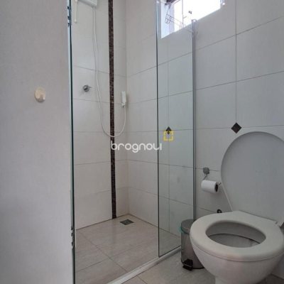 Casa com 95m², 3 quartos (sendo 1 suíte), 2 garagens, no bairro Saco dos Limões em Florianópolis