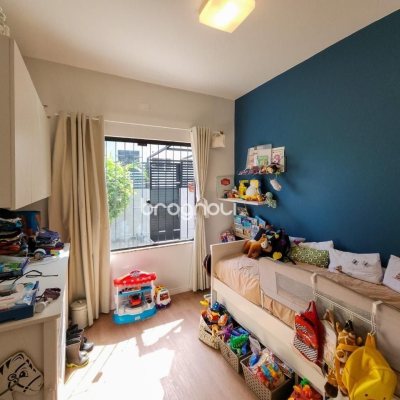 Casa com 95m², 3 quartos (sendo 1 suíte), 2 garagens, no bairro Saco dos Limões em Florianópolis