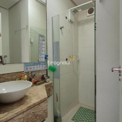 Casa com 95m², 3 quartos (sendo 1 suíte), 2 garagens, no bairro Saco dos Limões em Florianópolis