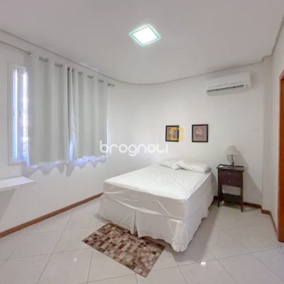 Casa com 605m², 6 quartos (sendo 5 suítes), 6 garagens, no bairro Jurerê Internacional em Florianópolis