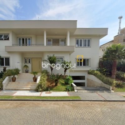 Casa com 605m², 6 quartos (sendo 5 suítes), 6 garagens, no bairro Jurerê Internacional em Florianópolis