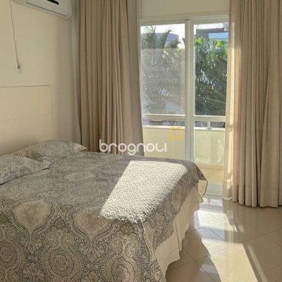Casa com 605m², 6 quartos (sendo 5 suítes), 6 garagens, no bairro Jurerê Internacional em Florianópolis