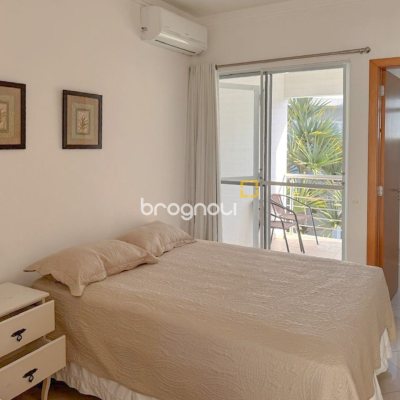 Casa com 605m², 6 quartos (sendo 5 suítes), 6 garagens, no bairro Jurerê Internacional em Florianópolis