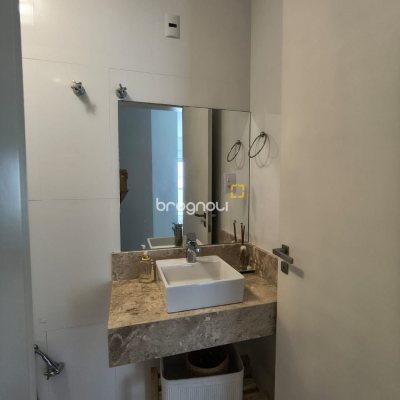 Apartamento com 129m², 3 quartos (sendo 3 suítes), 1 garagem, no bairro Ingleses em Florianópolis