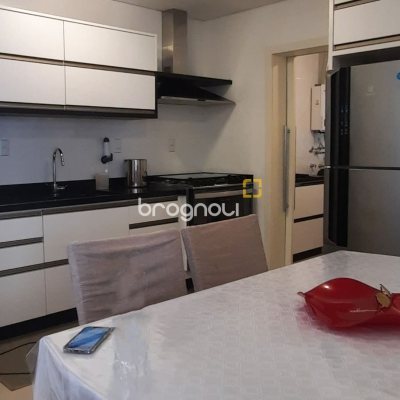 Apartamento com 129m², 3 quartos (sendo 3 suítes), 1 garagem, no bairro Ingleses em Florianópolis