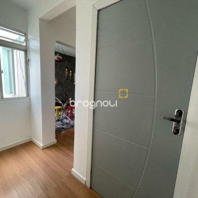 Apartamento com 68m², 2 quartos, no bairro Balneário em Florianópolis