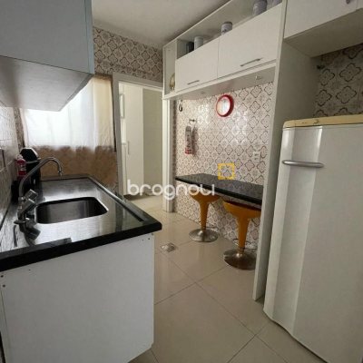 Apartamento com 68m², 2 quartos, no bairro Balneário em Florianópolis