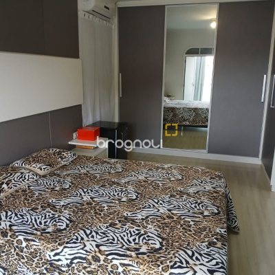 Casa com 191m², 4 quartos (sendo 1 suíte), 2 garagens, no bairro Ipiranga em São José