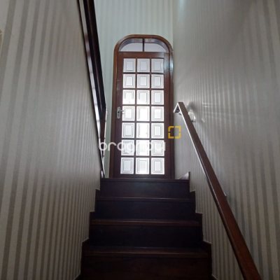 Casa com 191m², 4 quartos (sendo 1 suíte), 2 garagens, no bairro Ipiranga em São José