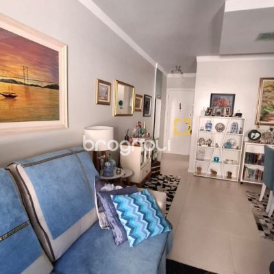Apartamento com 81m², 2 quartos (sendo 1 suíte), 1 garagem, no bairro Itacorubi em Florianópolis