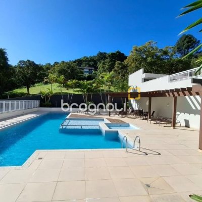 Apartamento com 81m², 2 quartos (sendo 1 suíte), 1 garagem, no bairro Itacorubi em Florianópolis