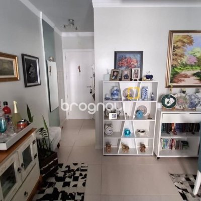 Apartamento com 81m², 2 quartos (sendo 1 suíte), 1 garagem, no bairro Itacorubi em Florianópolis