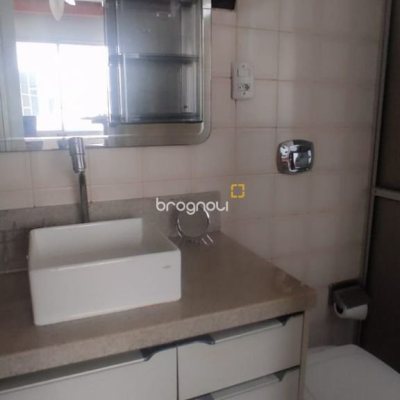 Apartamento com 82m², 3 quartos (sendo 1 suíte), 1 garagem, no bairro Kobrasol em São José