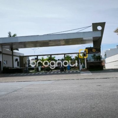 Casa de Condomínio com 165m², 3 quartos (sendo 1 suíte), 2 garagens, no bairro Beira Rio em Biguaçu