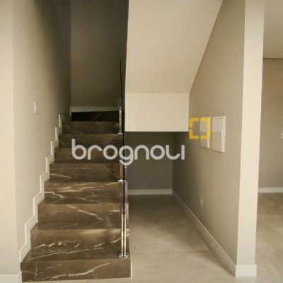 Casa de Condomínio com 165m², 3 quartos (sendo 1 suíte), 2 garagens, no bairro Beira Rio em Biguaçu