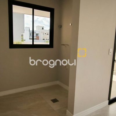 Casa de Condomínio com 165m², 3 quartos (sendo 1 suíte), 2 garagens, no bairro Beira Rio em Biguaçu