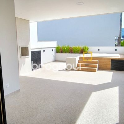 Casa de Condomínio com 165m², 3 quartos (sendo 1 suíte), 2 garagens, no bairro Beira Rio em Biguaçu