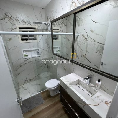 Casa com 200m², 3 quartos (sendo 2 suítes), 6 garagens, no bairro Serraria em São José