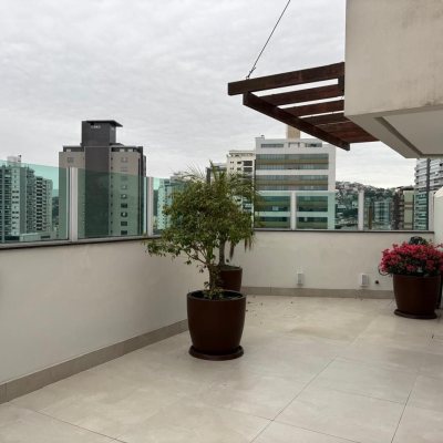 Apartamento com 173m², 2 quartos (sendo 2 suítes), 2 garagens, no bairro Campinas em São José