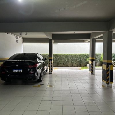 Apartamento com 173m², 2 quartos (sendo 2 suítes), 2 garagens, no bairro Campinas em São José